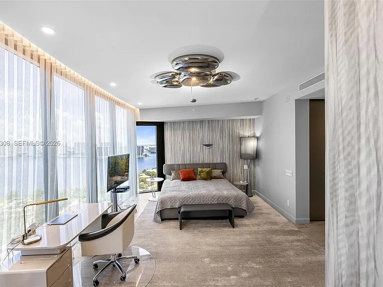 18555 Collins Ave #2201 — Photo 39