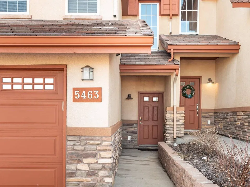 5463 Prominence Point