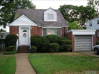 1st image of 245 Whitehall Rd S