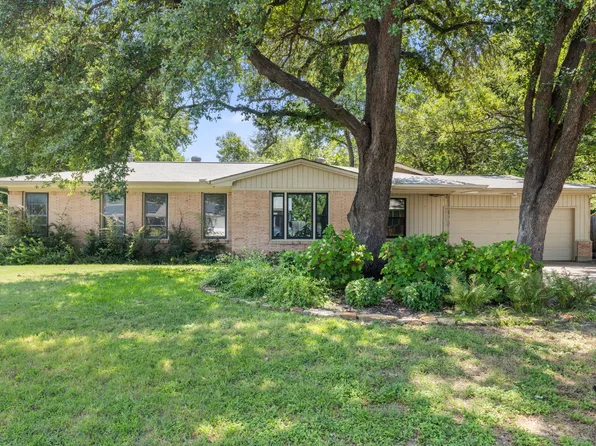 7316 Coronet Ave, North Richland Hills, TX 76180