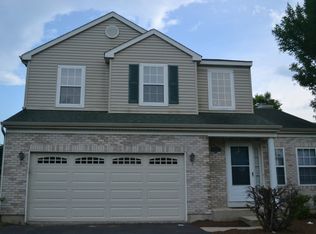 1931 Ridgemore Dr, Bartlett, IL 60103