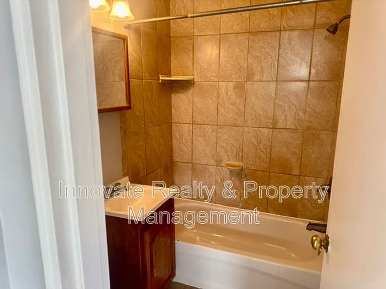 9513 Hoff St #8 — Photo 9