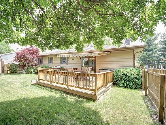 Deck has automatic, retractable awning