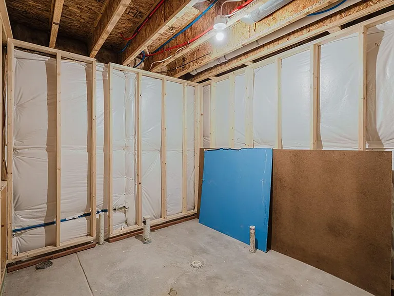 2225 Lombardy St — Photo 28