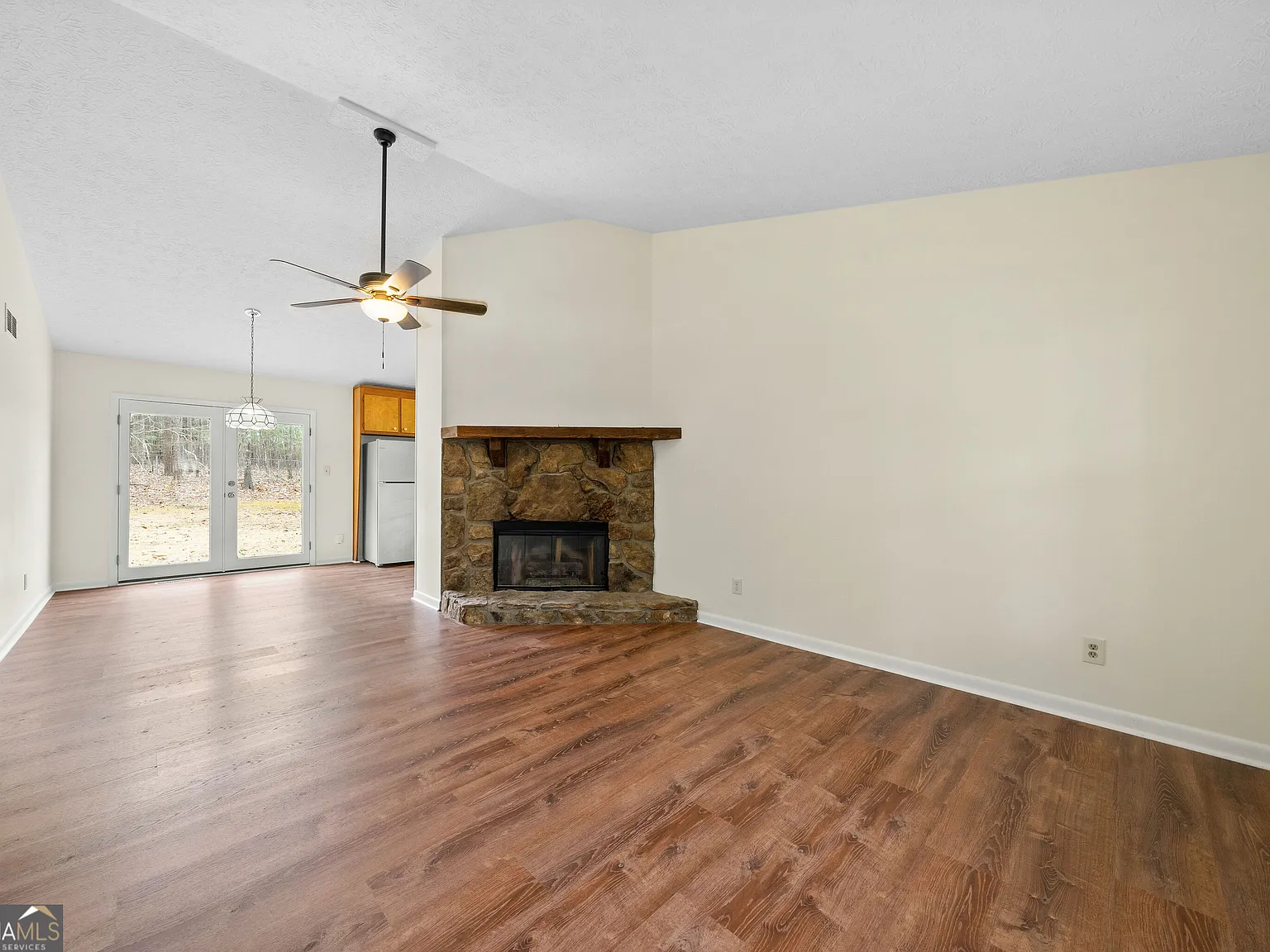 2 bed, 2.0 bath, 1082 sqft, $1,700 — Photo 4