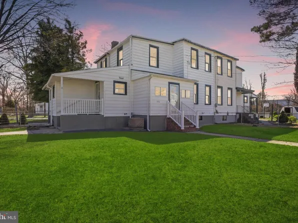 1026 W 5th St, Florence, NJ 08518