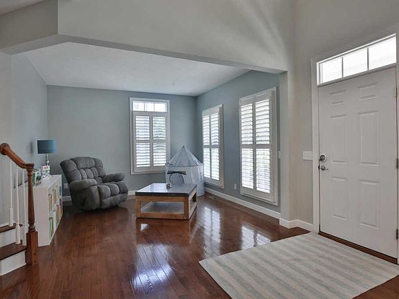 5th image of 5521 Steele Ct