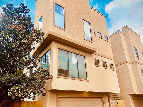 2nd image of 1107 W 21st St Unit A