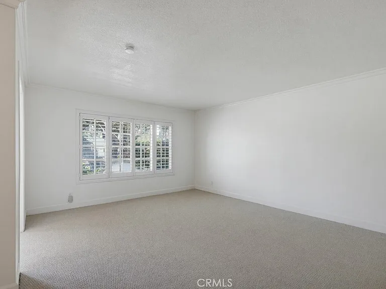 2705 E Jacaranda Ave — Photo 16