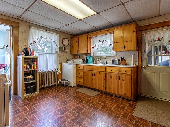 2nd image of 443 Derby Street
