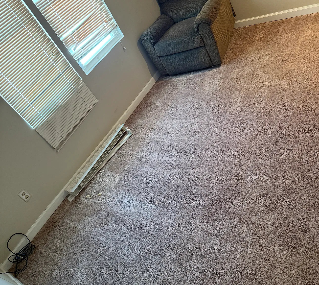 3 bed, 1392 sqft, $2,100 — Photo 3
