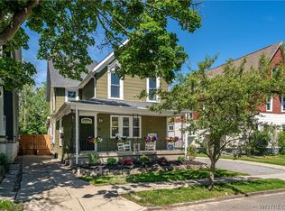 36 Abbottsford Pl, Buffalo, NY 14213