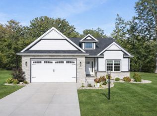 12721 Creekside Dr, Cedar Lake, IN 46303