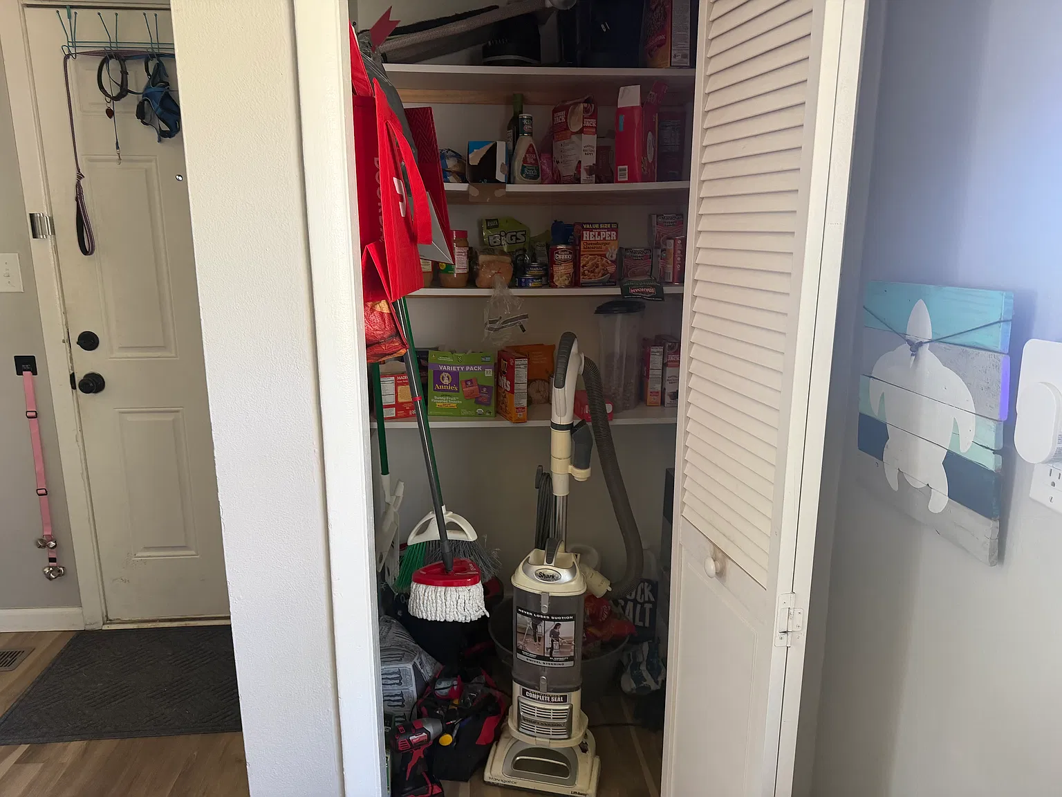 3 bed, 1070 sqft, $433 — Photo 4