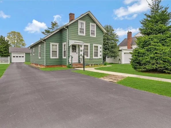 41 West Avenue, West Sayville, NY 11796