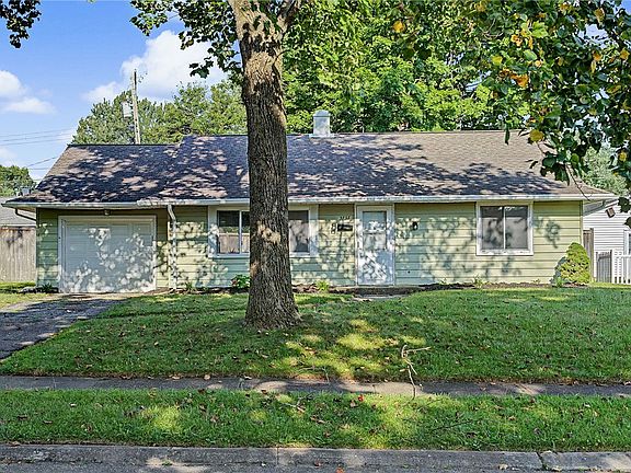 3rd image of 3737 Saranac Dr