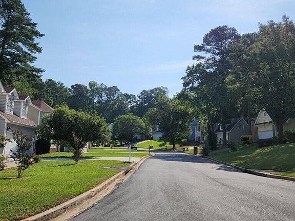 5th image of 7155 Lone Oak Trce