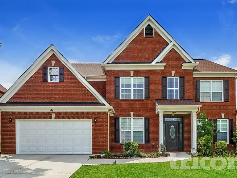 7259 Madison Cir — Photo 1