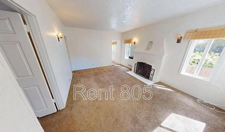 9128 Nye Rd — Photo 2