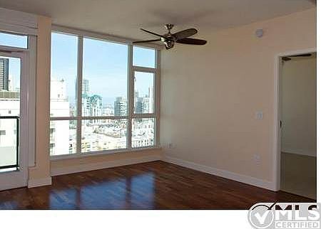 4th image of 325 7th Ave Unit 1806