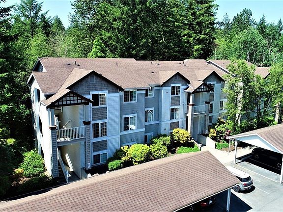 2nd image of 25235 SE Klahanie Blvd APT F301