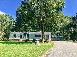 1813 Stanley Lucia Rd, Mount Holly, NC 28120