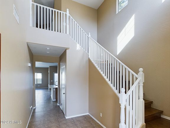 4th image of 5202 W SHAW BUTTE Drive
