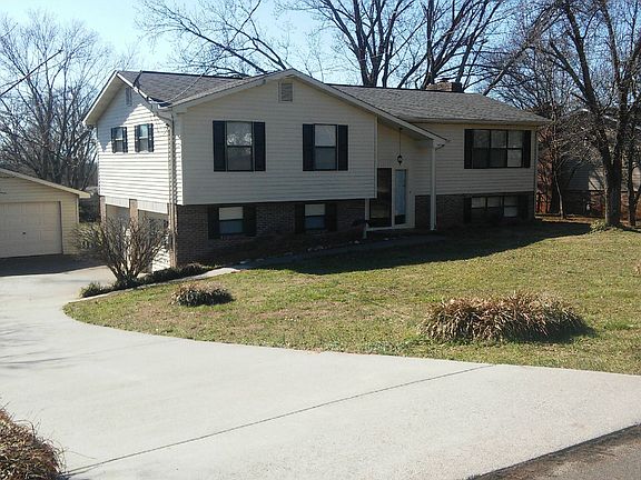 2nd image of 2952 Big Bend Dr