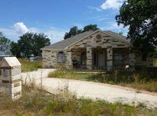 821 Houston St, Kingsland, TX 78639