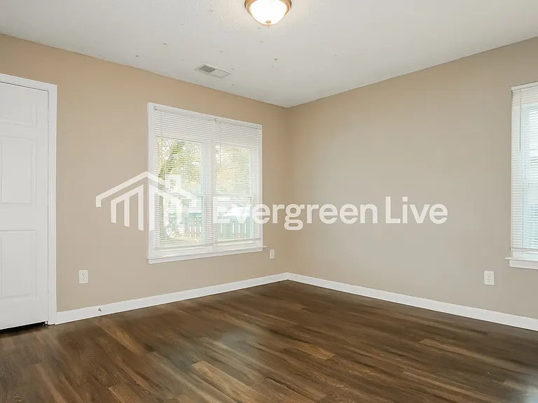 2677 Bay Pointe Cir N — Photo 12