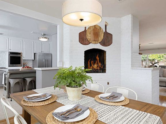 3rd image of 376 Appian Way