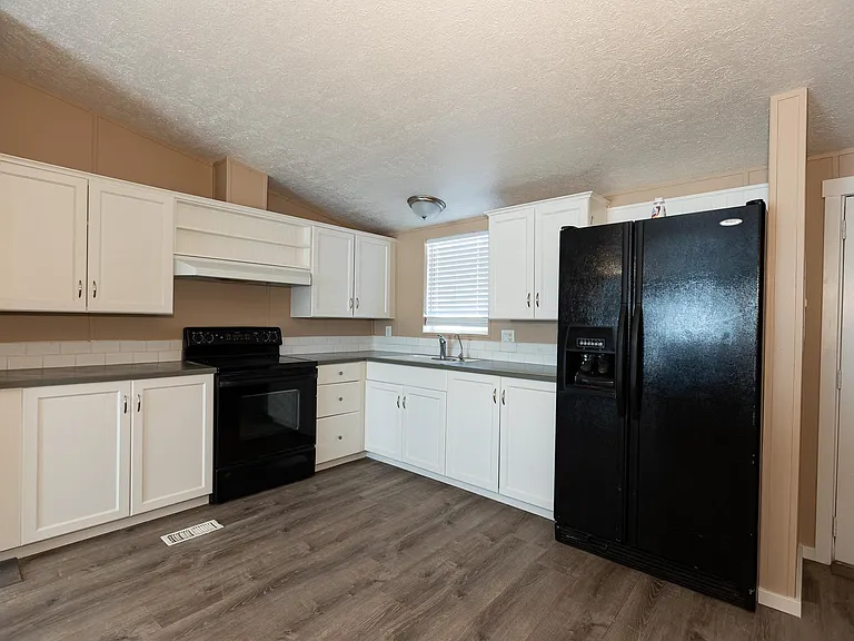 11516 W Eucalyptus Dr — Photo 9