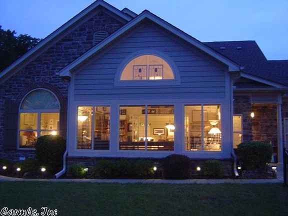 4th image of 51 Mountain Terrace Cir