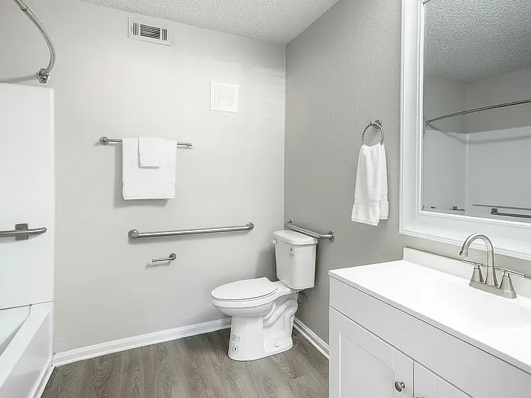 Blue Ridge Apartments — Photo 12