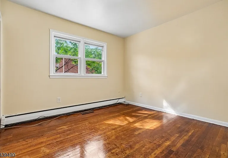 51 Tremont Ter — Photo 21