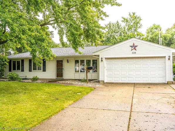 339 Delzingro Dr, Davison, MI 48423