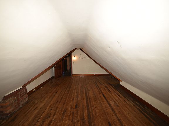 4th image of 538 Terrace Ave