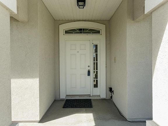 2nd image of 108 Bradford Lake Cir