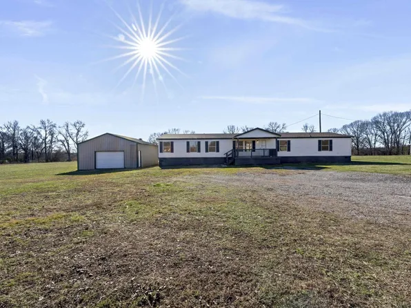 5090 Fayette Corner Dr, Whiteville, TN 38075