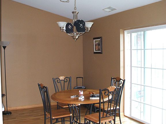 4th image of 18220 Eagle Dr