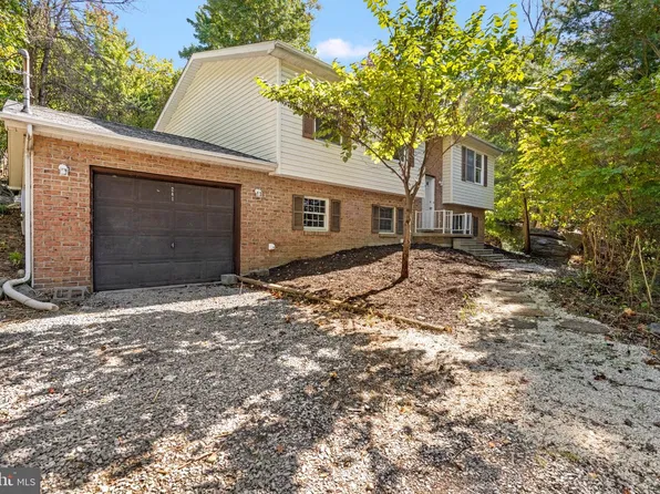 241 Thrush Ln, Harpers Ferry, WV 25425