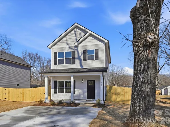 210 Gribble Rd, Indian Trail, NC 28079