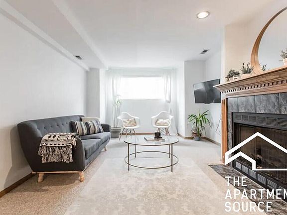 4th image of 2030 W Superior St #G