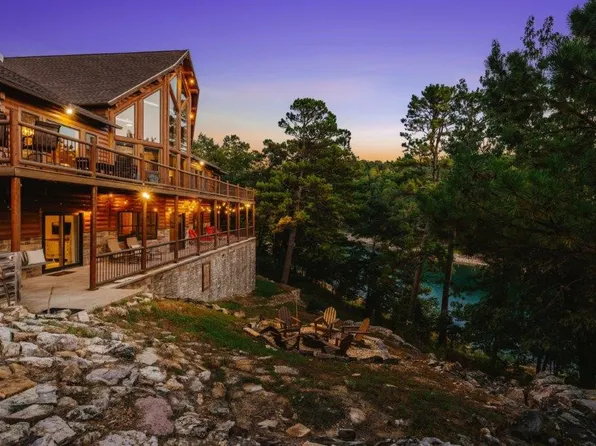 483 Lakeview Bnd, Eureka Springs, AR 72632