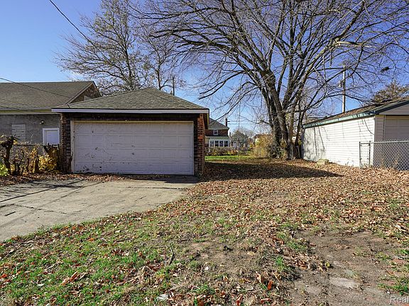 5th image of 5911 Audubon Rd