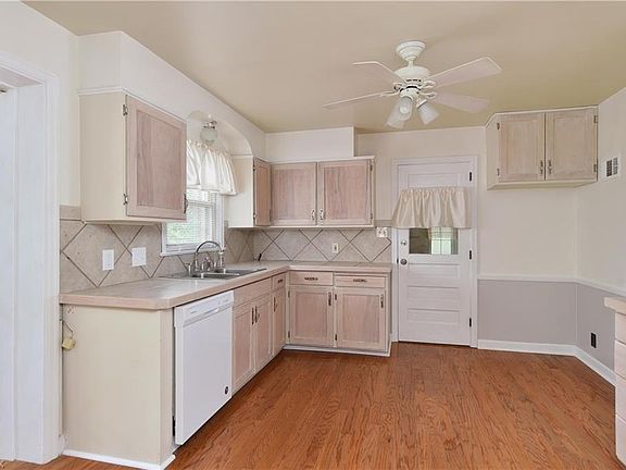 2nd image of 243 N Cadillac Dr