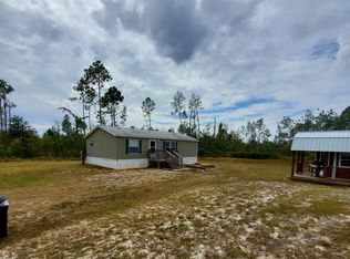 18005 Forest Dr, Fountain, FL 32438