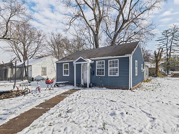 3rd image of 800 Lindy Ct