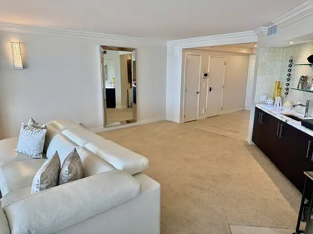 3100 NE 47th Ct #401 — Photo 9