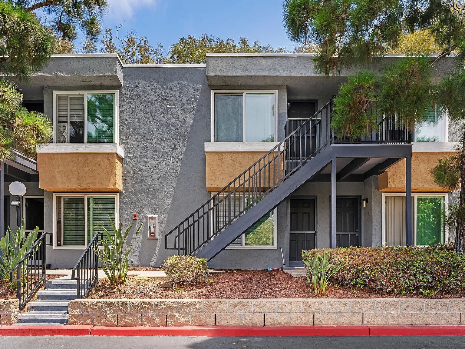 Point Loma Bay Apartments | Coastal Living Near the Beach — Photo 3